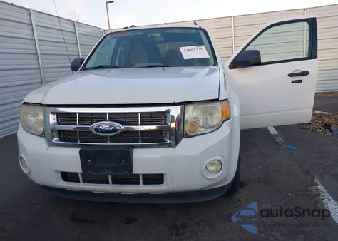 2012 Ford Escape Xlt из США, поврежденный, VIN 1FMCU9DG0CKB32418